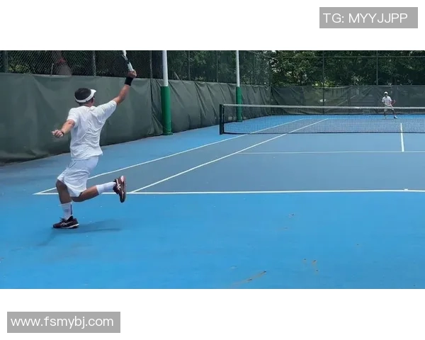 深圳网球队在世界锦标赛积分榜上以92分稳居第一名展现强劲实力 深圳网球队在世界锦标赛积分榜上以92分稳居第一名展现强劲实力