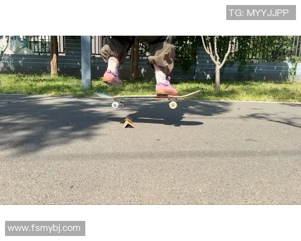 上海滑板队与深圳滑板队的精彩对决赛后分析与节奏探讨 上海滑板队与深圳滑板队的精彩对决赛后分析与节奏探讨