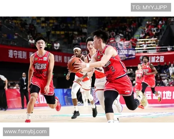 广州篮球队在冠军赛中的默契配合与战术执行分析